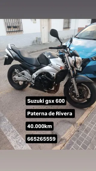 Suzuki GSX 600 Naked