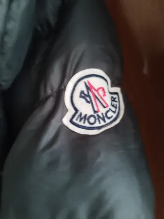 Abrigo acolchado Moncler topo Talla L en bue