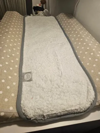 Cambiador de bebé con funda