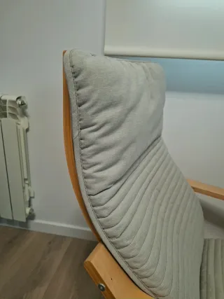 Sillón Ikea madera y tela gris