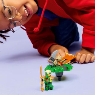 LEGO Ninjago Lloyd vs Monstruo de Tierra