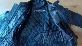 Chaqueta de cuero moto carretera Talla M.