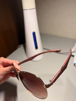 Gafas de sol aviador doradas y marrones