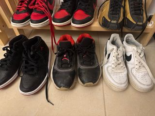 Nike Bambas Negras y Rojas