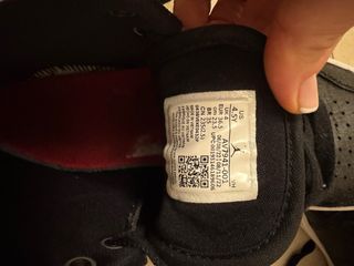 Nike Bambas Negras y Rojas