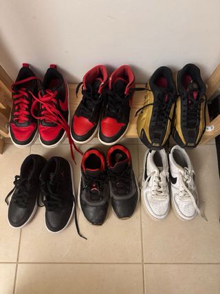 Nike Bambas Negras y Rojas