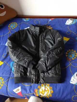 Cazadora impermeable moderna talla 10-11 años