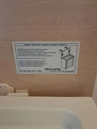 Cómoda MICUNA con bañera