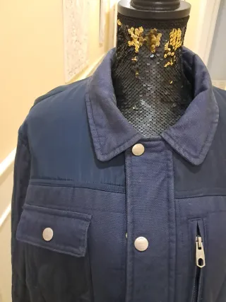 Cazadora azul hombre