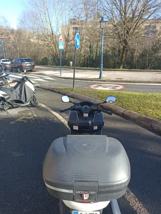 Suzuki Burgman 200cc Maxiscooter