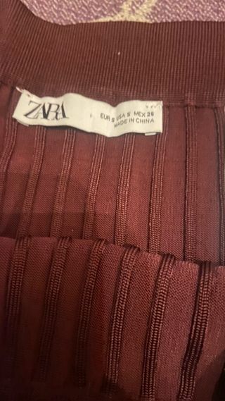 Conjunto falda y top burdeos