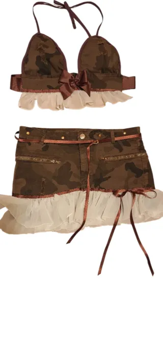 Minifalda camuflaje verde y blanca