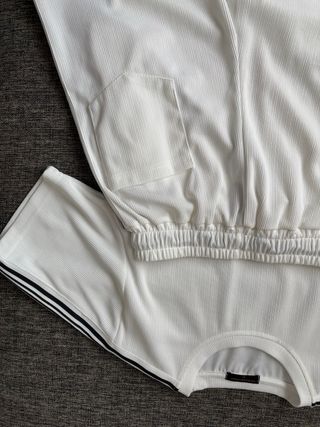 Conjunto camiseta y shorts blancos