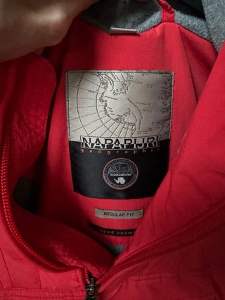 Giacca Napapijri rossa taglia XS