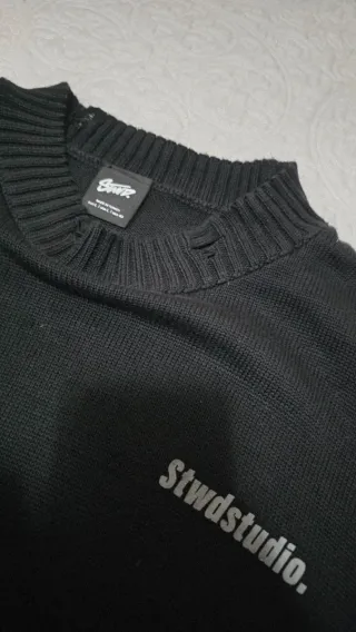 Jersey Pull and Bear Bright New Future Talla L