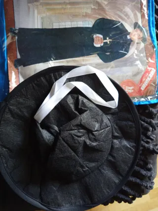 Disfraz de cura negro