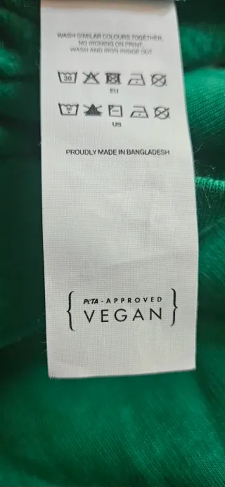Sudadera verde vegana con estampado de ciervo