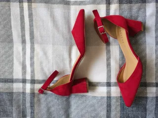 Zapatos Mary Paz tacón rojos