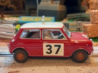 Coche Scalextric Mini Morris Rally Montecarlo