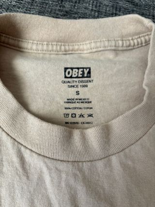 Camiseta Obey Beige Estampado Floral Talla S