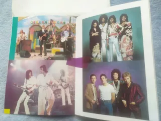 Queen magazine. 2 números.