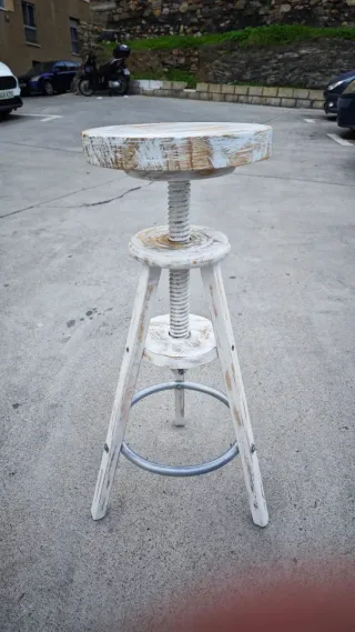 Banco madera envejecida altura regulable