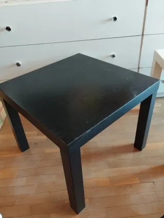 Mesita auxiliar negra Ikea