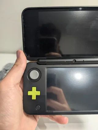 Nintendo 2DS XL Console Nera/lime - Come nuova