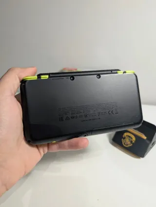 Nintendo 2DS XL Console Nera/lime - Come nuova