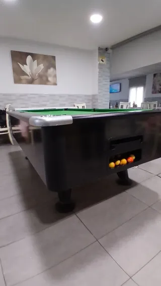 Mesa de billar verde