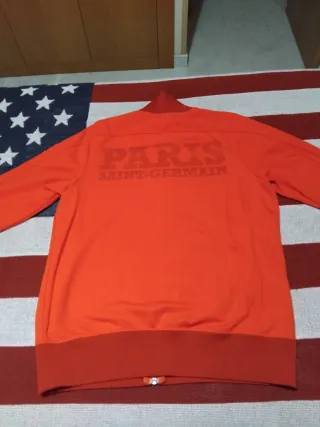 Sudadera Nike PSG Roja 18 €