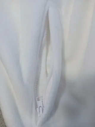 Chaqueta polar blanca