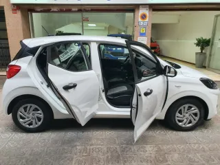 Hyundai i10 1.0 AÑO 2021