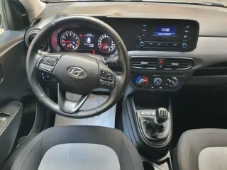Hyundai i10 1.0 AÑO 2021