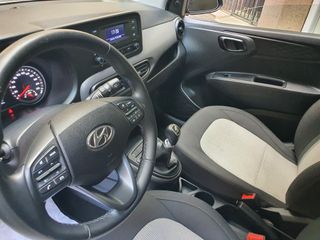 Hyundai i10 1.0 AÑO 2021