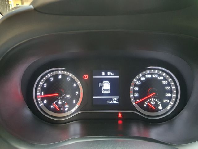 Hyundai i10 1.0 AÑO 2021