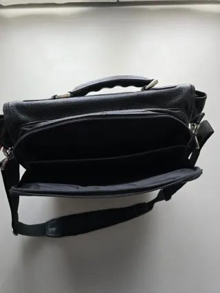 Cartella porta PC ufficio in pelle nera