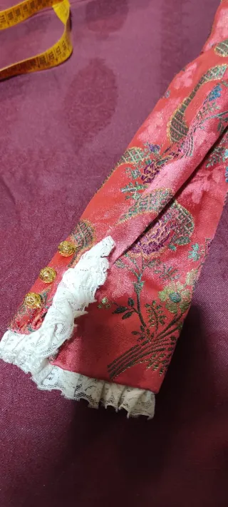 Traje Fallera Antiga y manga farol