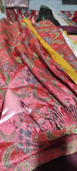 Traje Fallera Antiga y manga farol