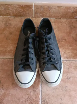 Converse negras/grises