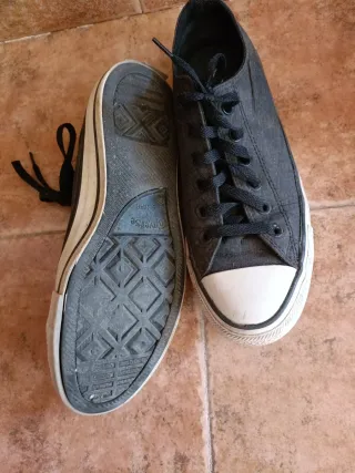 Converse negras/grises