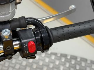 TRIUMPH SPEED TRIPLE 1050