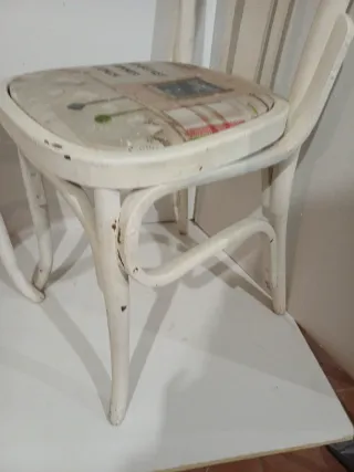 4 Sillas Antiguas Tapizadas Madera