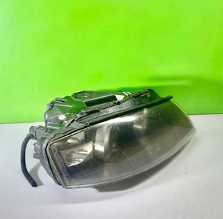 8P0941030M Faro Derecho Xenon Audi A3 8P 2007