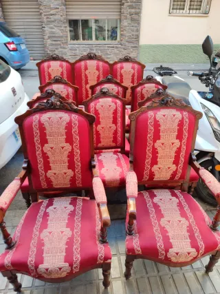 Conjunto Sofá 6 Sillas y 2 Sillones Antiguos