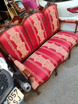 Conjunto Sofá 6 Sillas y 2 Sillones Antiguos