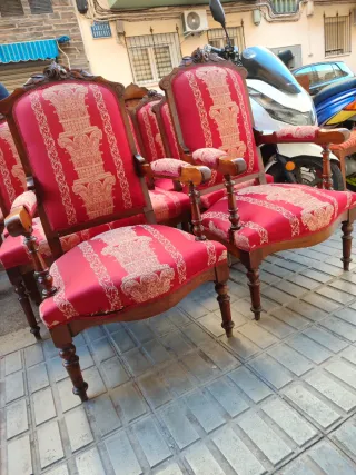 Conjunto Sofá 6 Sillas y 2 Sillones Antiguos