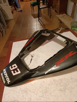 Colín + Faro Trasero Honda CBR1000