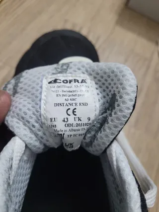 Zapatos de seguridad Cofra negros y blancos