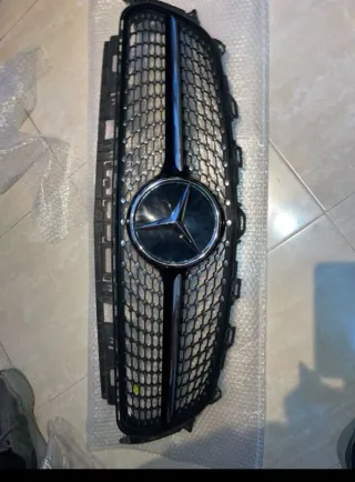 Parrilla Mercedes W213 Original